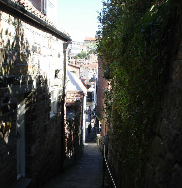 The alleyways of Whitby 